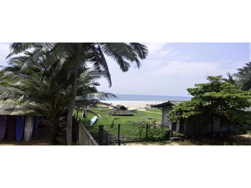 Long Beach Guest House Hikkaduwa Esterno foto